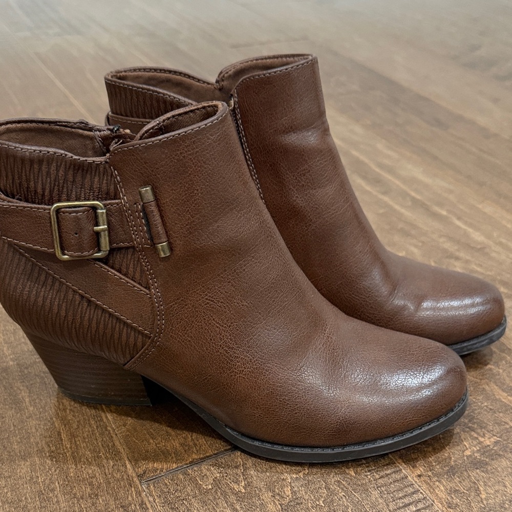 BareTraps Chestnut Ankle Booties